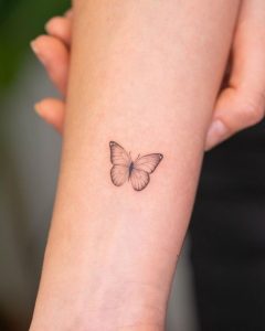 fine-line-butterfly-tattoo-on-foot