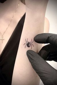 Small-spider-tattoo