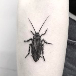 black-cockroach-tattoo