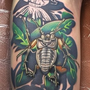 cockroach_tattoo_on_hand