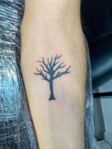 poison-tree-tattoo-design-for-girls