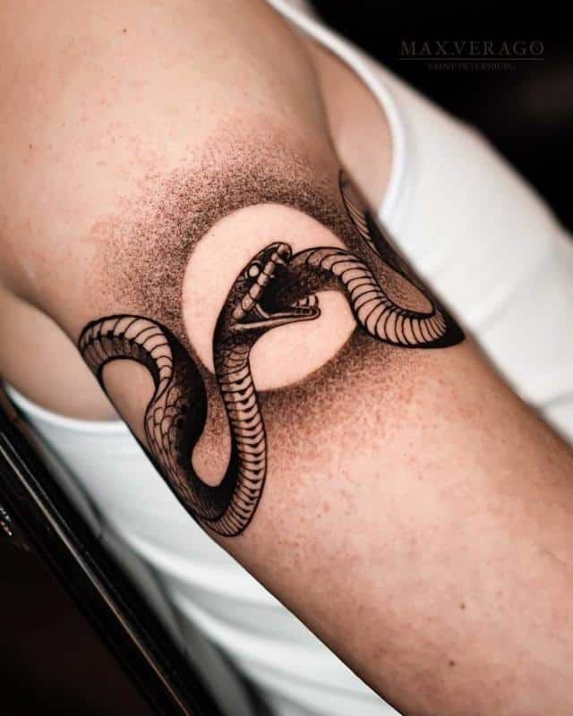 Minimalist Ouroboros Tattoos